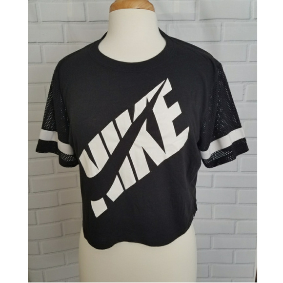 nike logo crop top